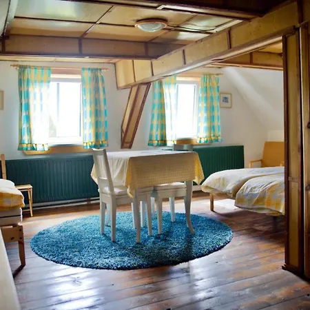 1256 Chalet